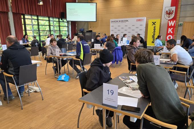 Premiere in Lienz: Jugendliche und Betriebe im direkten Austausch 3