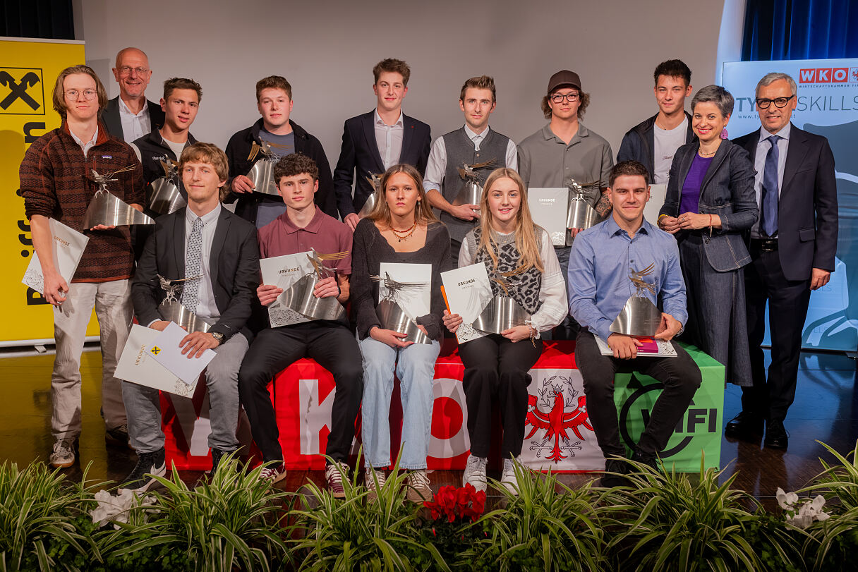 Abschlussfeier der Lehrlingswettbewerbe 2026 – Gruppenbild