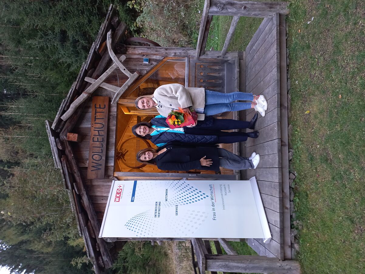 Frau in der Wirtschaft Lienz lud zur Betriebsbesichtigung der Villgrater Natur