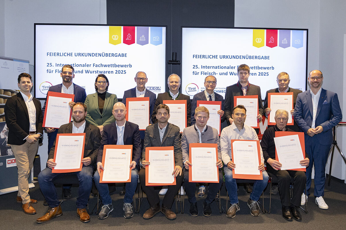 Urkundenübergabe IFFW